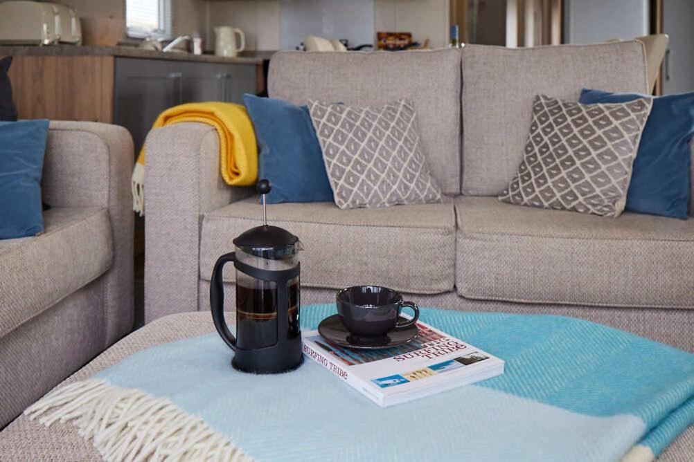 Nirvana Coastal Retreat Holiday Home Cayton Dış mekan fotoğraf